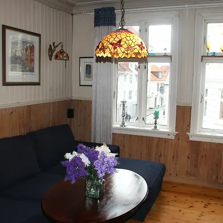Center Villa *
